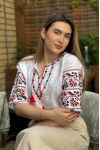 Белая вышиванка "Острый сломанный сучок"